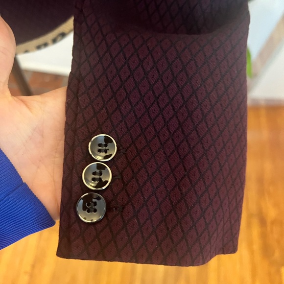 New York & Company EUC Blazer wine color size 6 - Picture 4 of 7